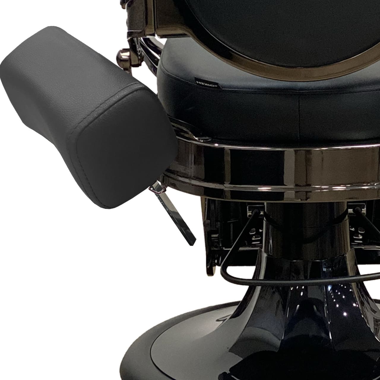 Close up Joiken miami barber chair black - luna beauty supplies