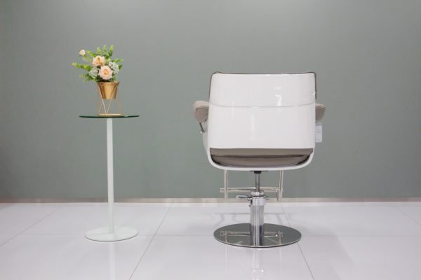 KARMA BATEMANS BAY SALON CHAIR (Choose Colour) - Luna Beauty Supplies